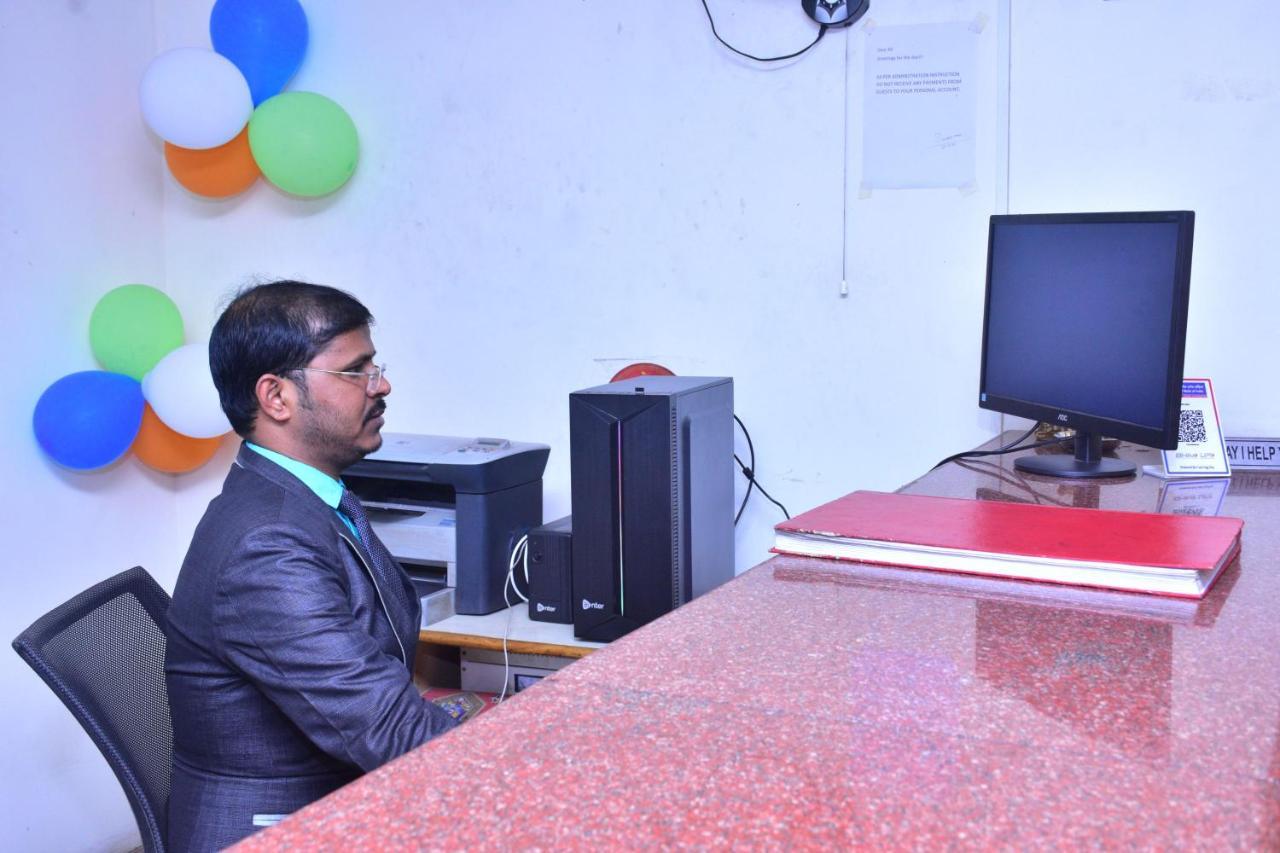 Hotel Mid East Haridaspur Exterior foto
